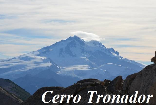 TRONADOR Y GLACIARES TREK 