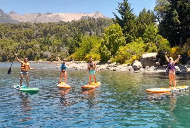 STAND UP PADDLE EN LAGO MORENO